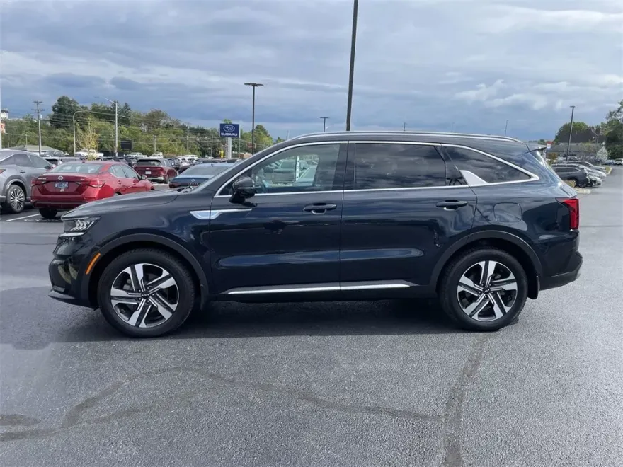 2023 Kia Sorento Hybrid EX photo 1