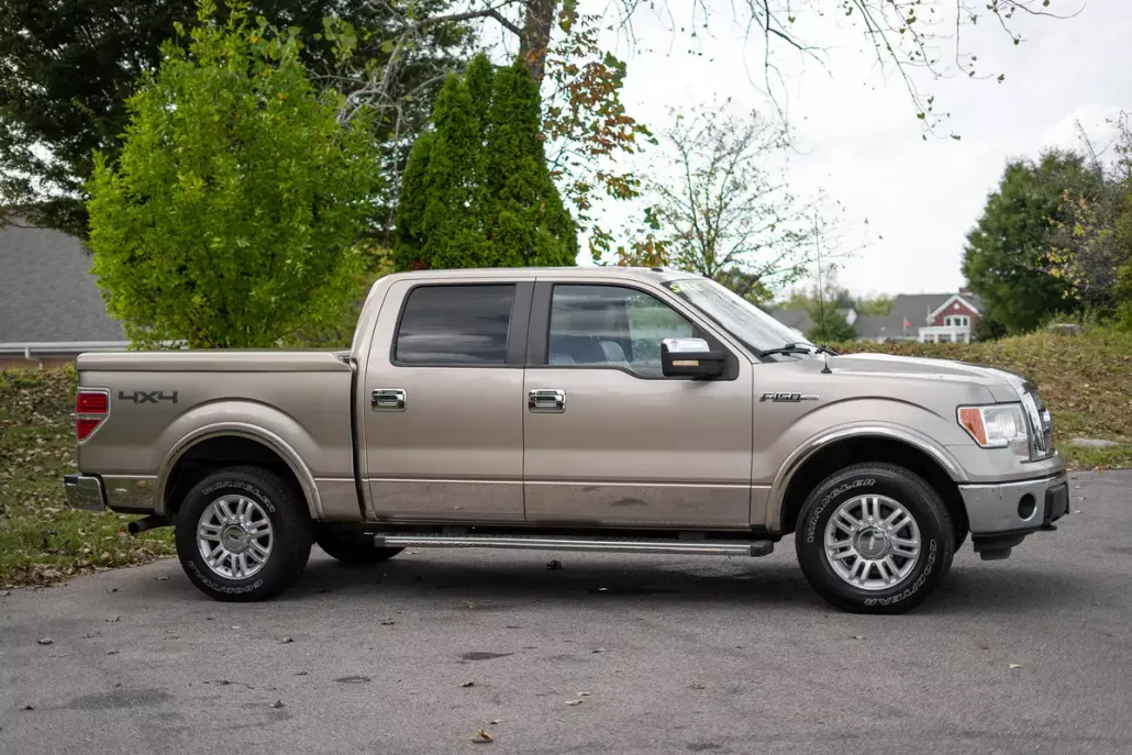 2012 Ford F-150 Lariat photo 1