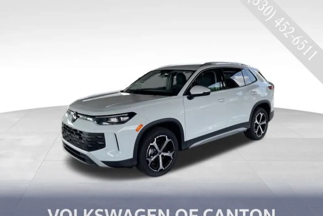 2025 Volkswagen Tiguan SE photo 1