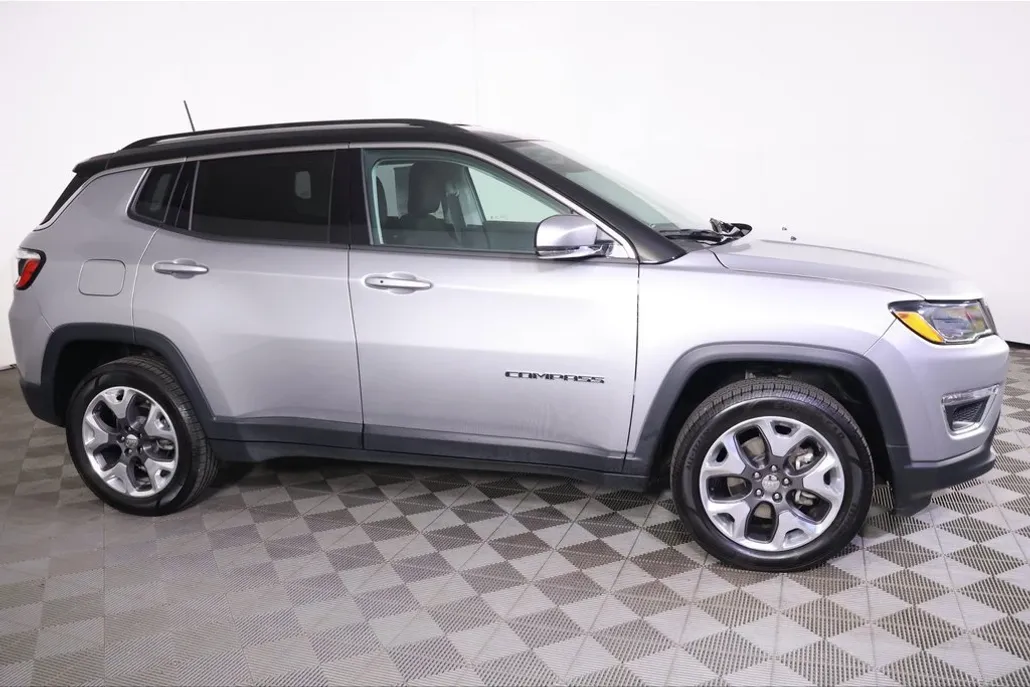 2021 Jeep Compass Limited photo 1
