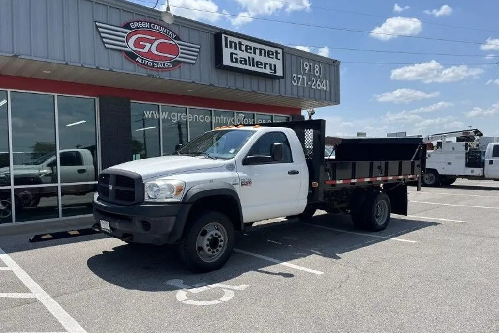 2008 Dodge Ram 5500 photo 1