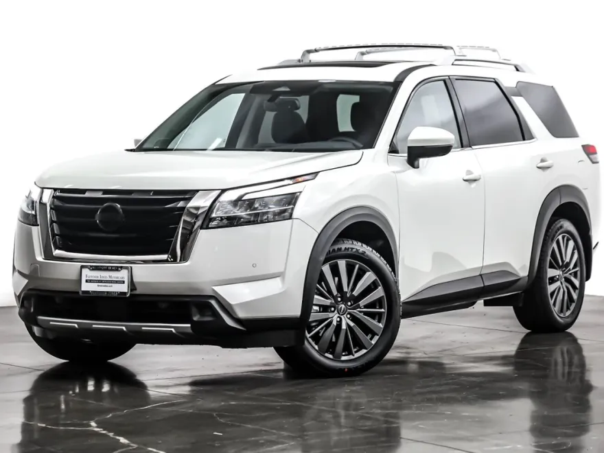 2022 Nissan Pathfinder SL photo 1