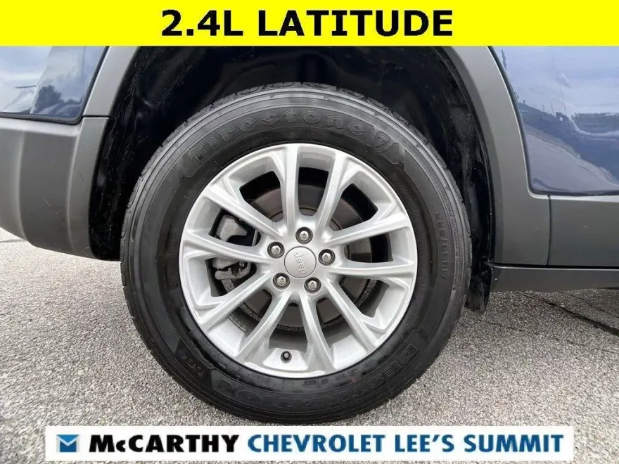 2021 Jeep Cherokee Latitude photo 1