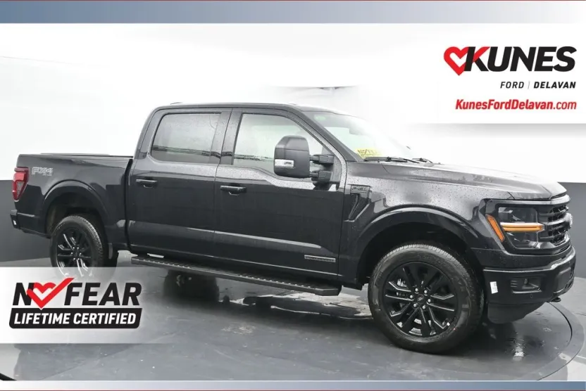 2025 Ford F-150 XLT photo 1