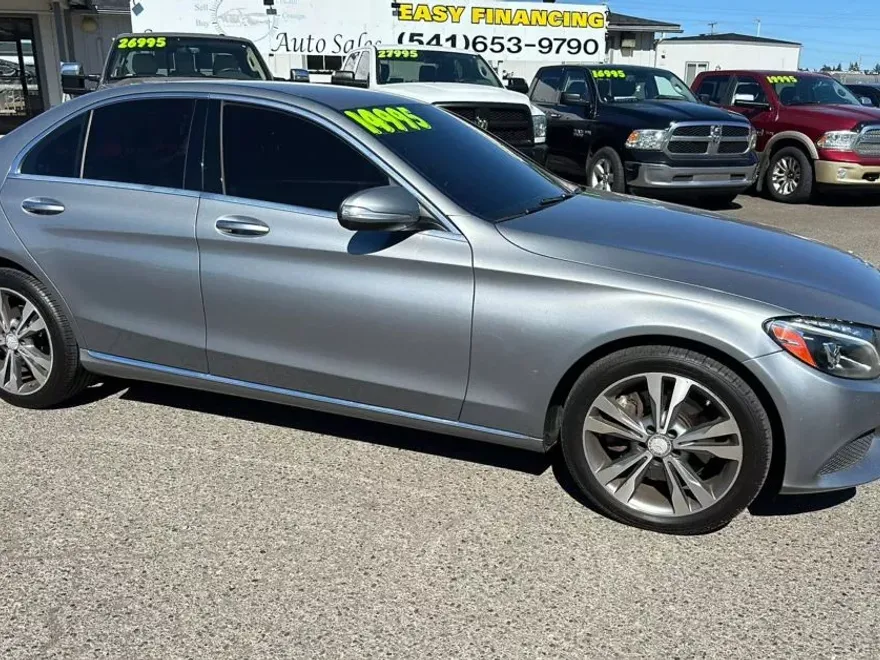2015 Mercedes Benz C 300 4MATIC Sedan photo 1