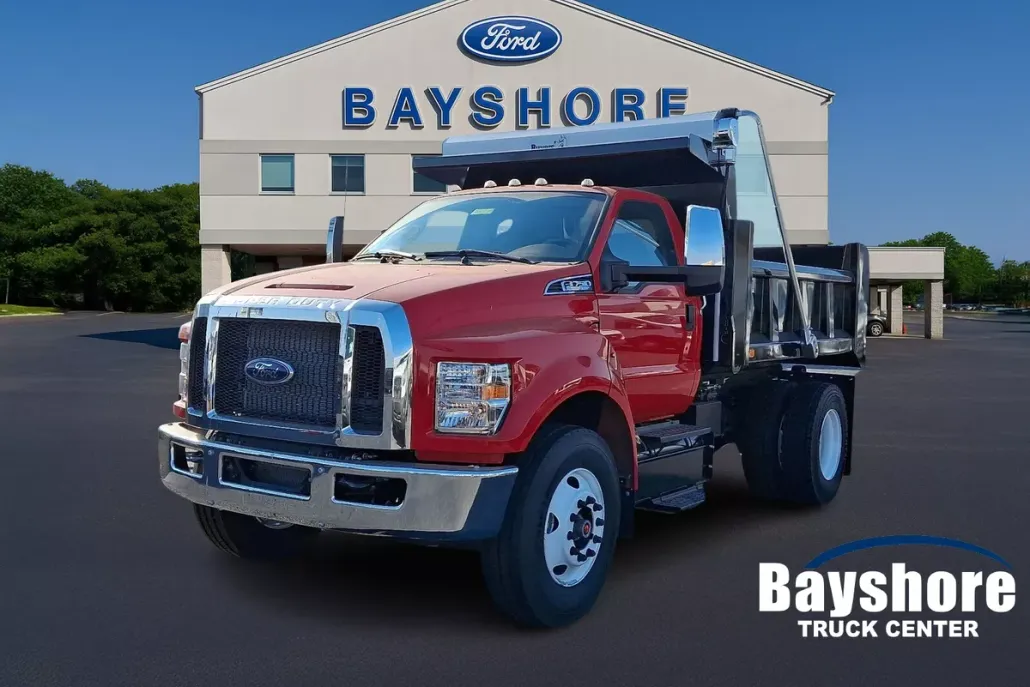 2025 Ford F-750 photo 1