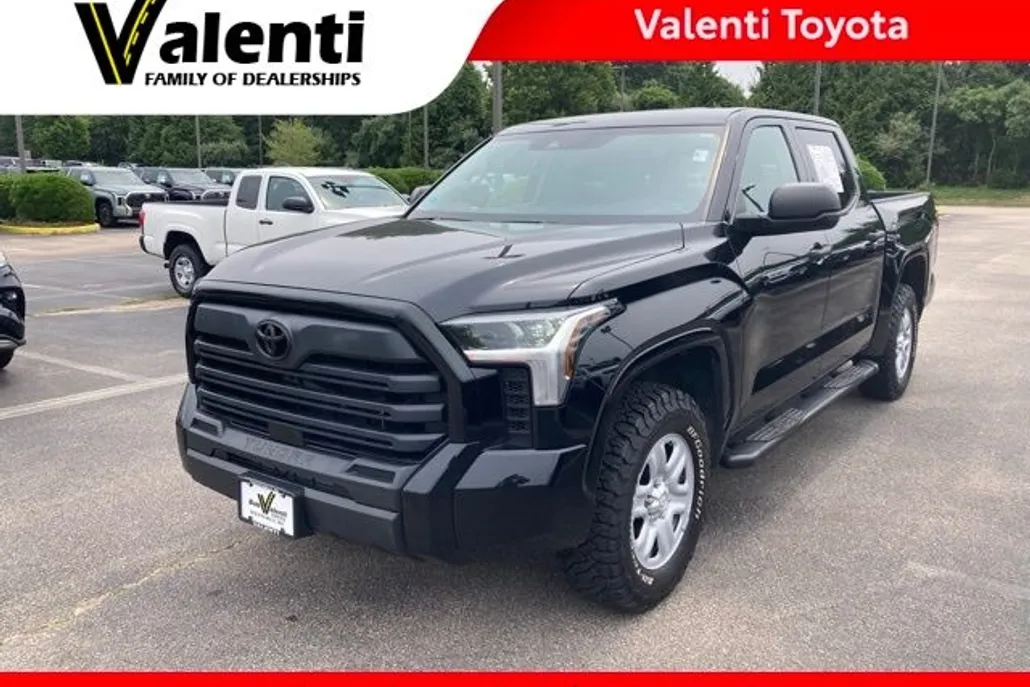 2023 Toyota Tundra SR photo 1
