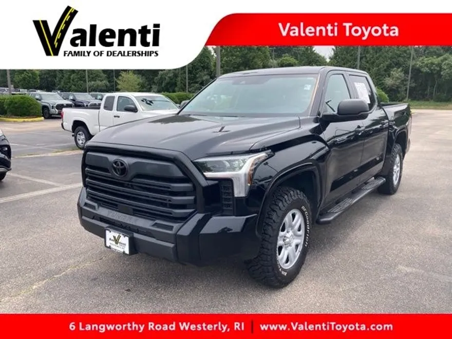 2023 Toyota Tundra SR photo 1