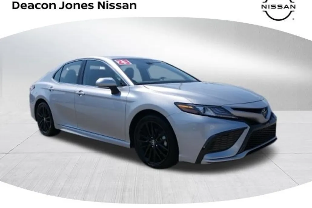 2023 Toyota Camry XSE photo 1