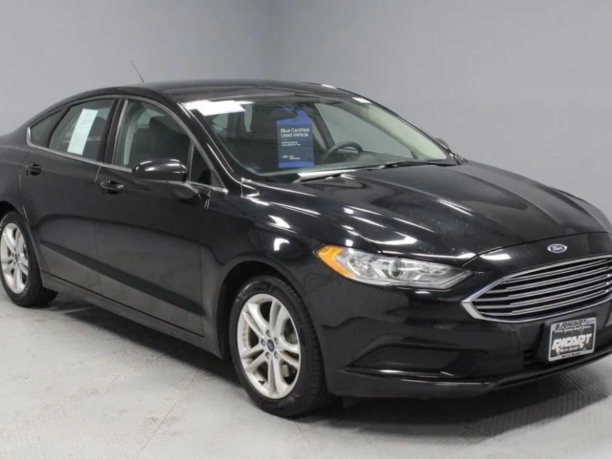 2018 Ford Fusion SE photo 1