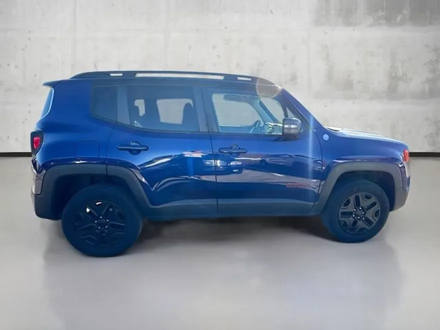 2018 Jeep Renegade Trailhawk photo 1
