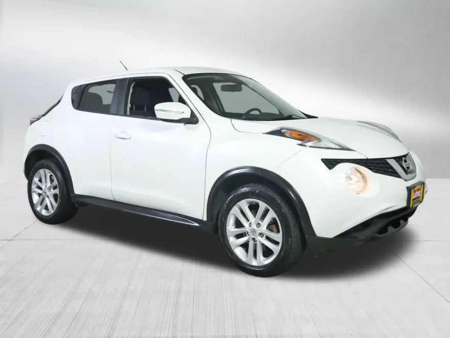 2015 Nissan Juke S photo 1