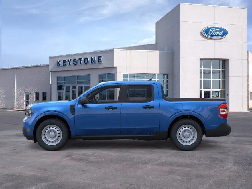 2025 Ford Maverick XL photo 1