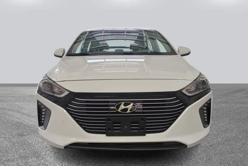 2018 Hyundai Ioniq Plug-In Hybrid Limited photo 1