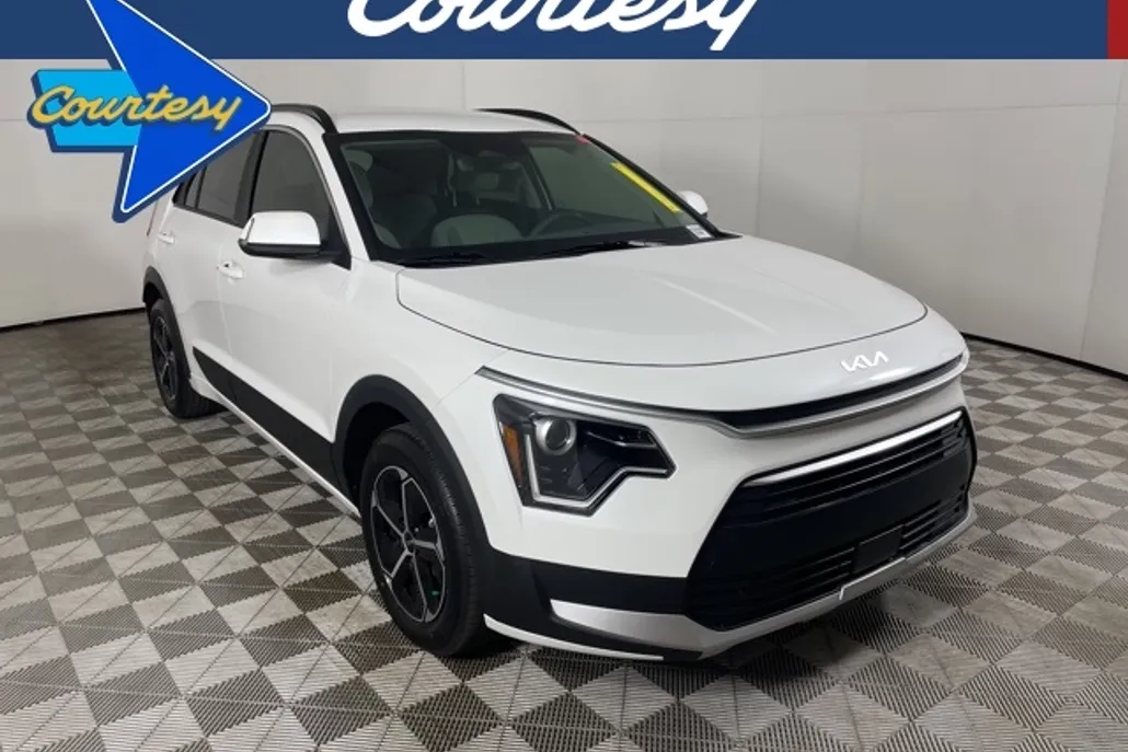 2025 Kia Niro EX photo 1