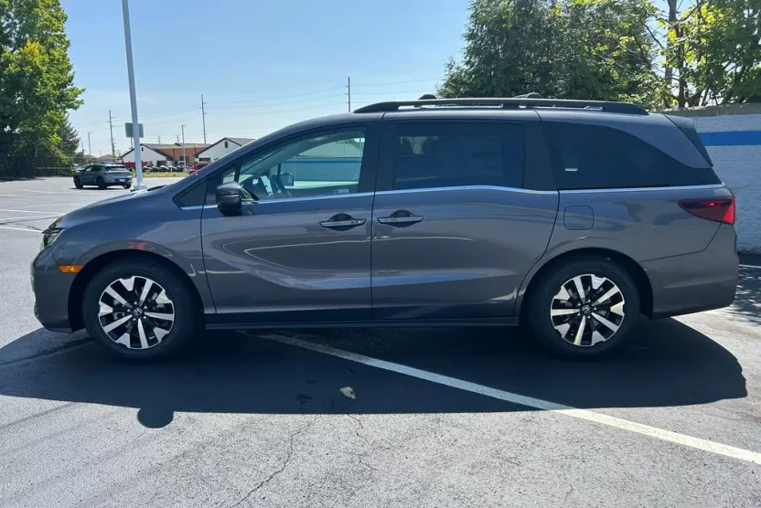 2026 Honda Odyssey EX-L photo 1