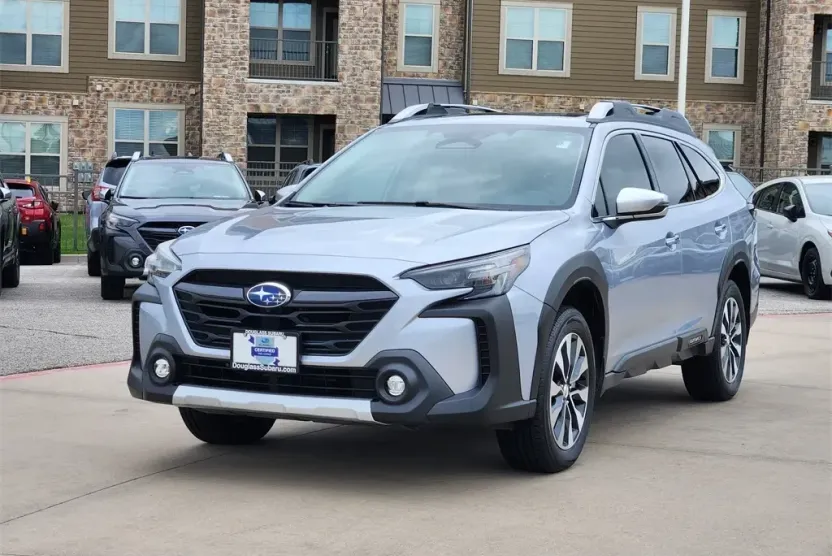 2024 Subaru Outback Touring photo 1