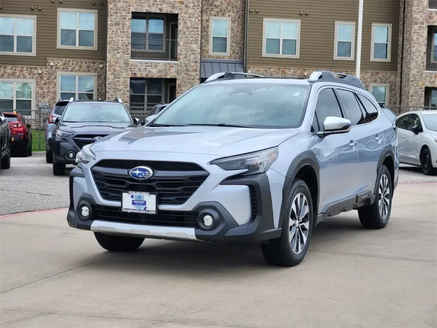 2024 Subaru Outback Touring photo 1