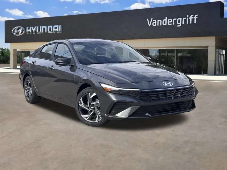 2025 Hyundai Elantra SEL Sport photo 1