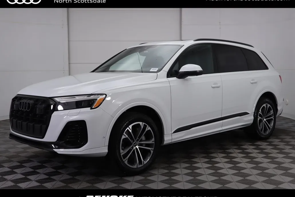 2025 Audi Q7 45 Premium Plus photo 1