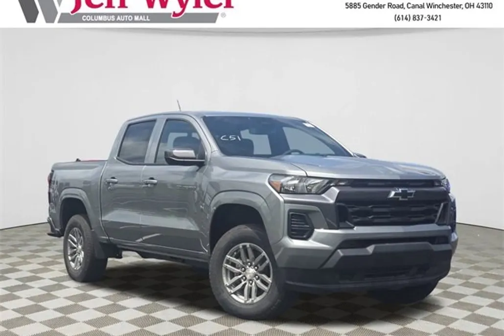 2025 Chevrolet Colorado Work Truck LT photo 1