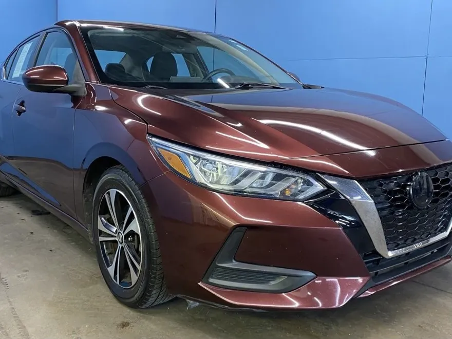 2022 Nissan Sentra SV photo 1