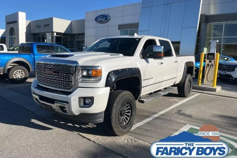 2019 Gmc Sierra 2500 HD Denali photo 1