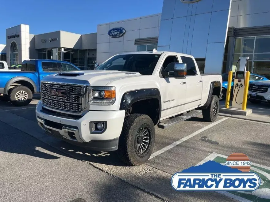2019 Gmc Sierra 2500 HD Denali photo 1