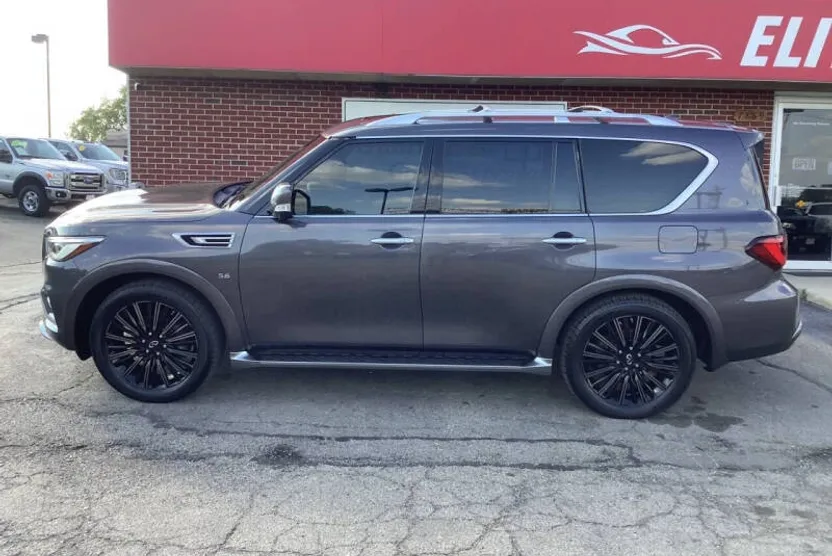 2019 Infiniti QX80 Limited photo 1
