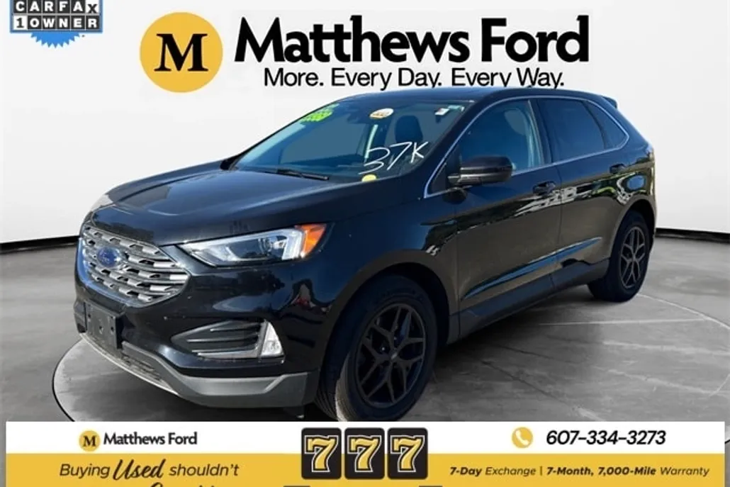 2022 Ford Edge SEL photo 1