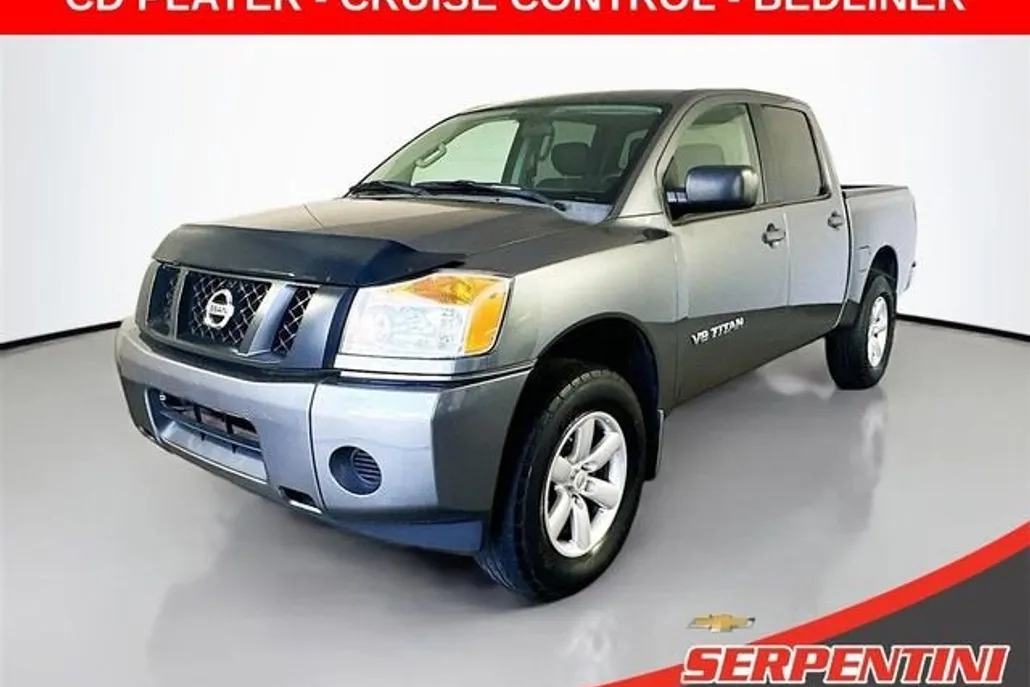 2015 Nissan Titan SL photo 1