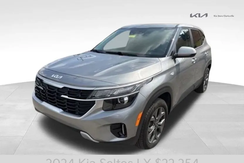 2024 Kia Seltos LX photo 1
