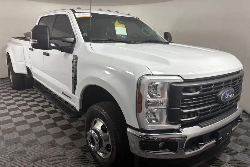 2025 Ford F-350 XL photo 1