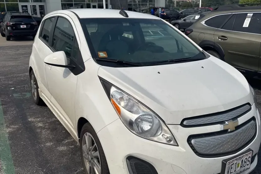 2016 Chevrolet Spark EV 1LT photo 1