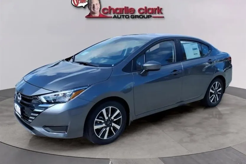 2025 Nissan Versa SV photo 1