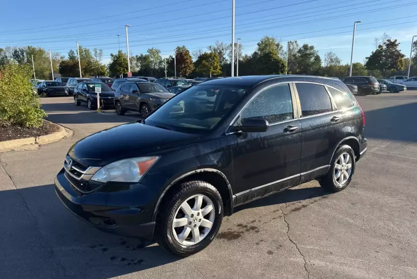2011 Honda CR-V SE photo 1