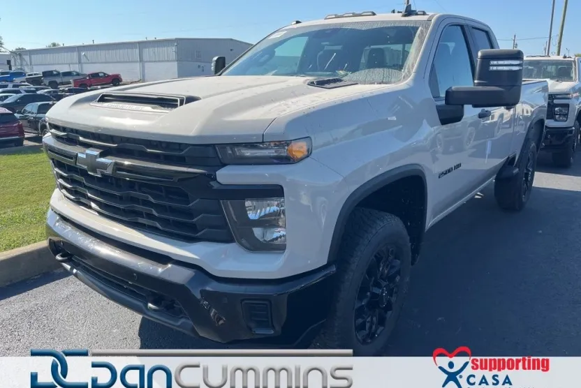 2026 Chevrolet Silverado 2500HD Custom photo 1