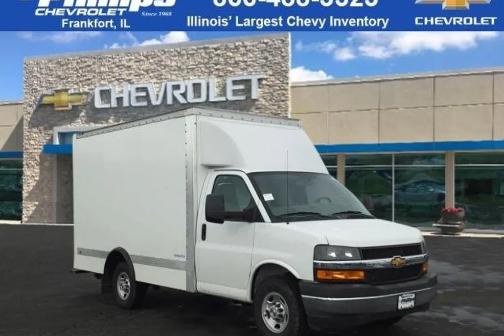 2024 Chevrolet Express 3500 Cutaway Van photo 1