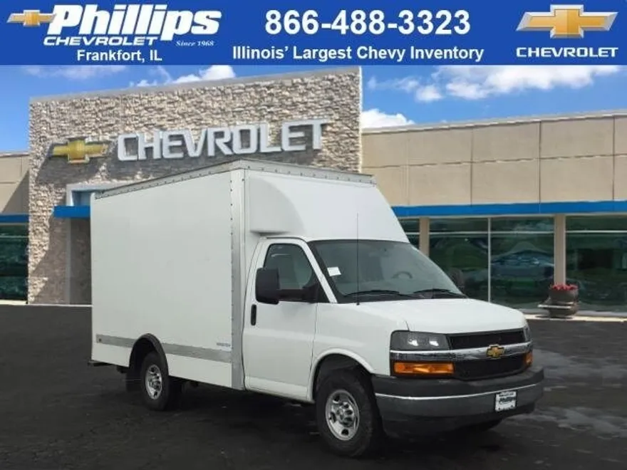 2024 Chevrolet Express 3500 Cutaway Van photo 1