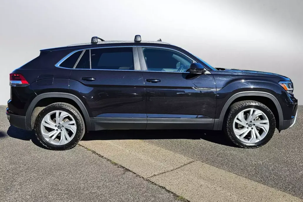 2020 Volkswagen Atlas Cross Sport SEL photo 1