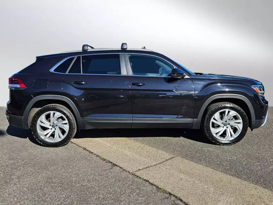 2020 Volkswagen Atlas Cross Sport SEL photo 1