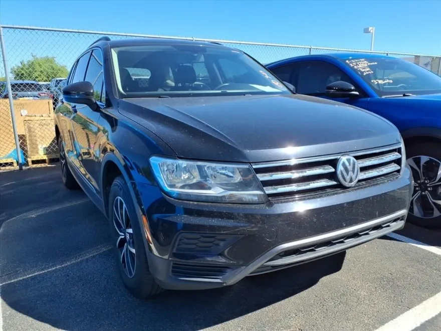 2021 Volkswagen Tiguan R-Line Black SEL photo 1