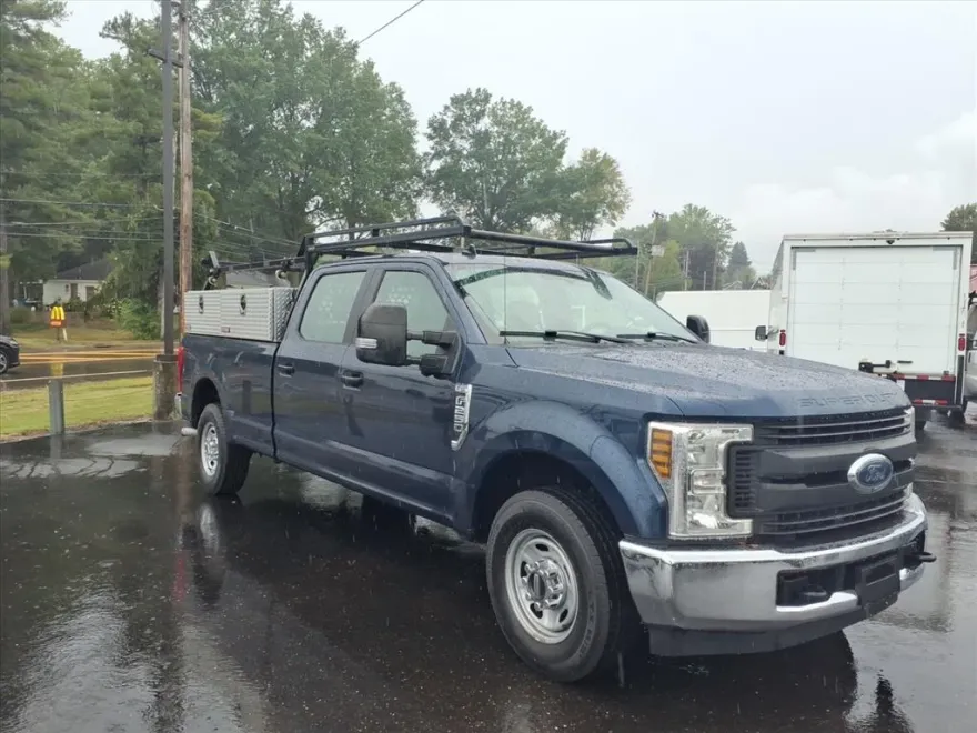2019 Ford F-250 XL photo 3