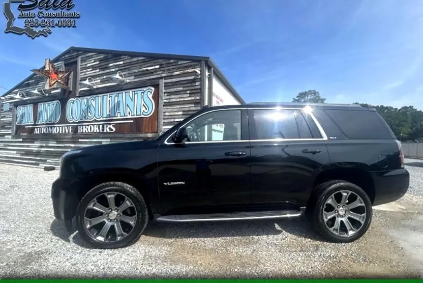 2017 Gmc Yukon SLT photo 1