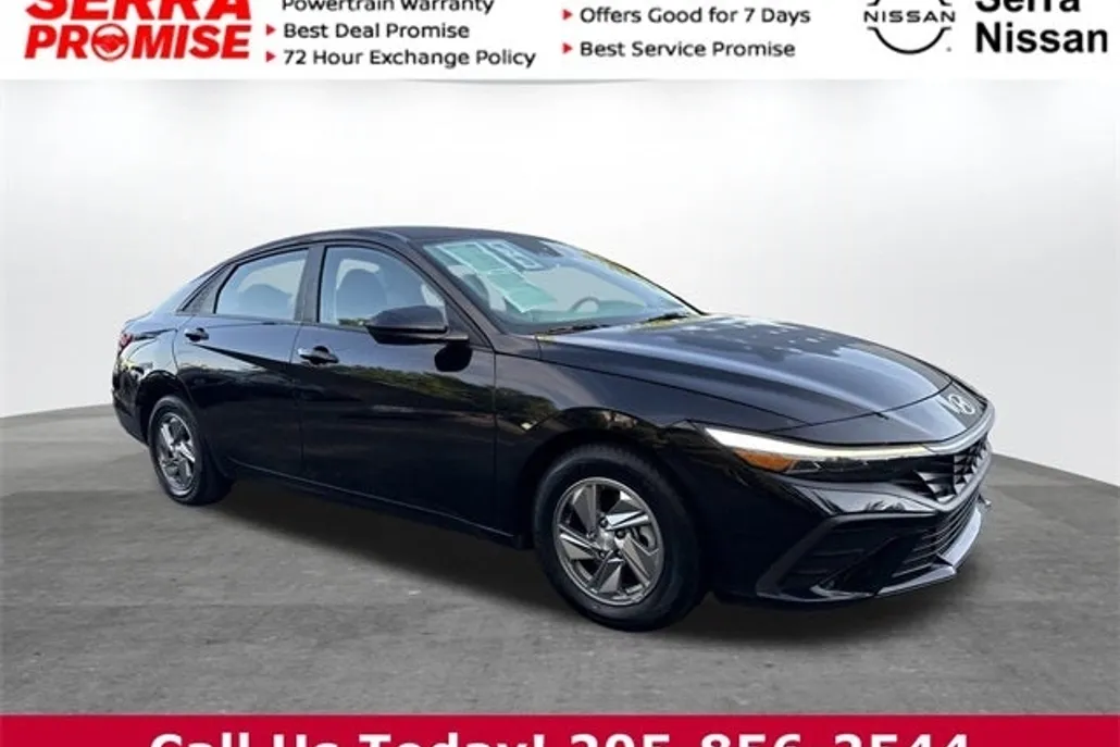 2024 Hyundai Elantra SE photo 1