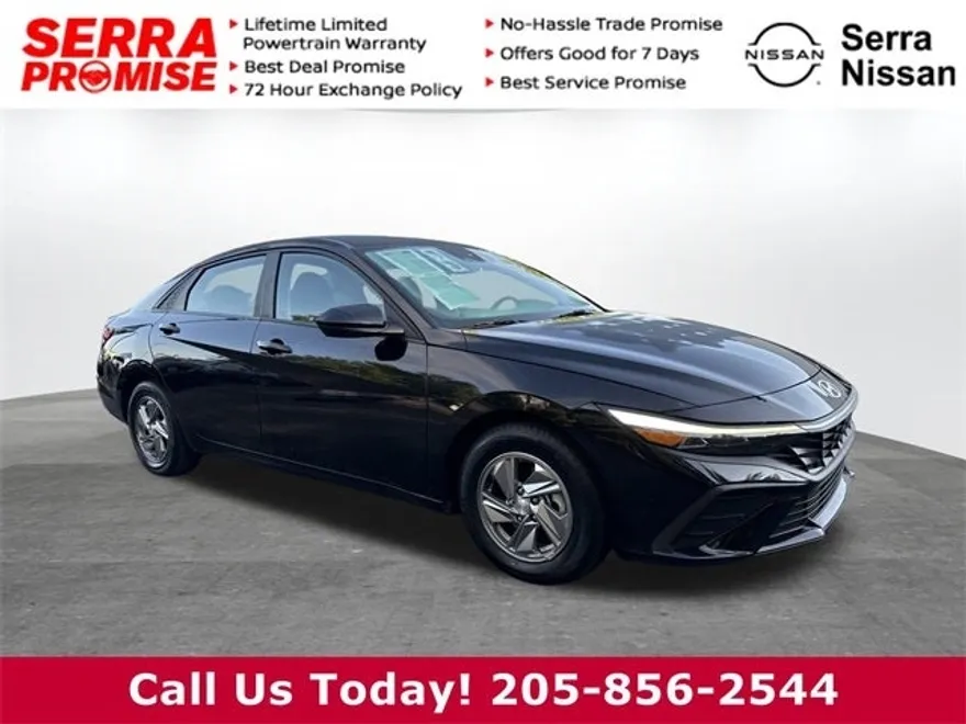 2024 Hyundai Elantra SE photo 1