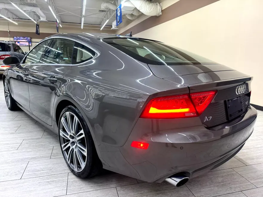 2013 Audi A7 3.0T Prestige photo 6