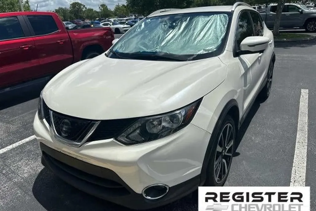 2018 Nissan Rogue Sport SL photo 1