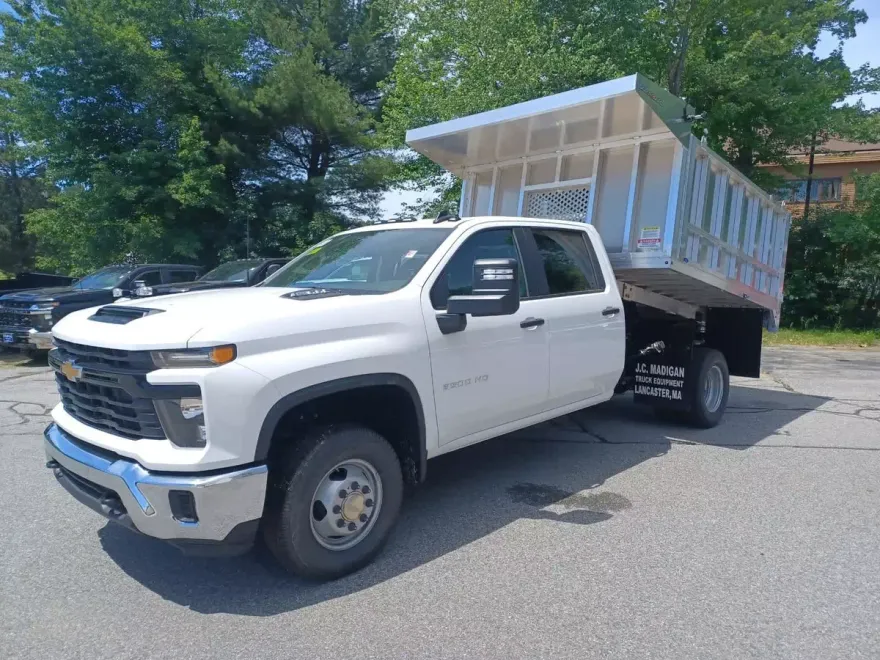 2024 Chevrolet Silverado 3500HD Work Truck photo 1