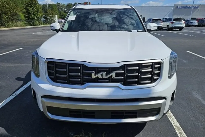2025 Kia Telluride S photo 1
